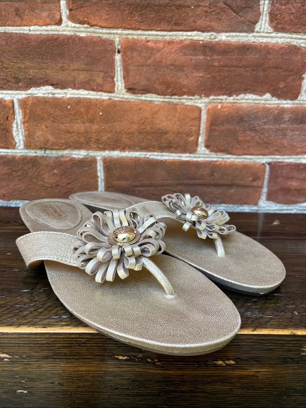 Coach Skye Metallic Champagne Gold Flower Thong Sandals - Picture 4 of 11
